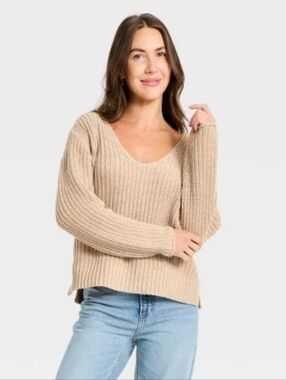 Women's Wide V-Neck Pullover Sweater - Universal Thread™ Oatmeal Medium